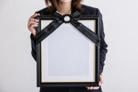 遺影写真に適した写真は？よくある質問も合わせてご紹介