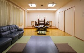 下郡会館　内観の画像