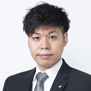 スタッフ写真 尾方 邑成